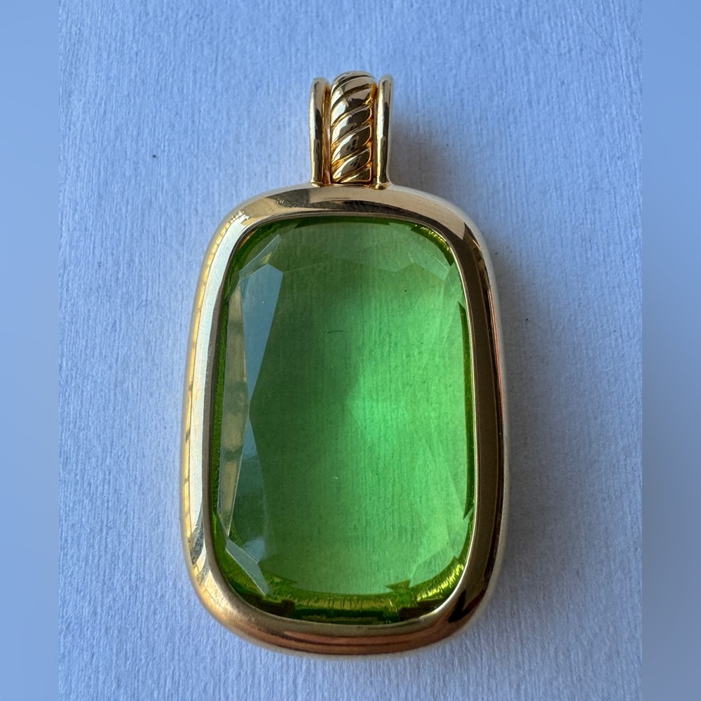 Elegant Green and Gold Pendant